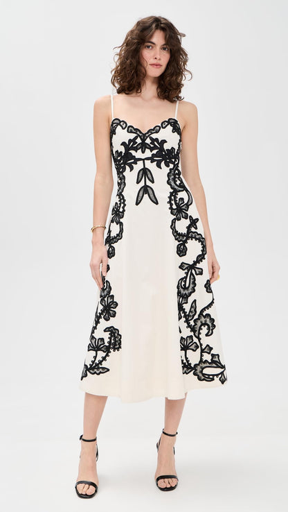 Feminine Midi Dress With Flowing Silhouette