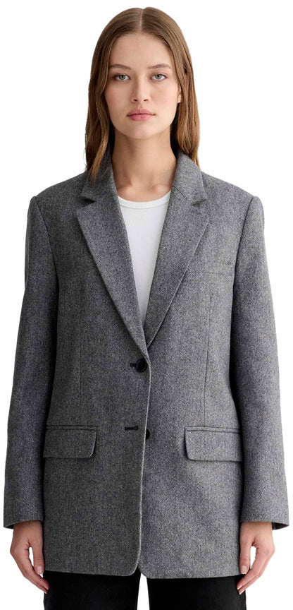 Oversized Wool Blazer With Relaxed Tailored Fit